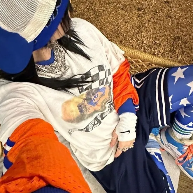 Billie Eilish: Playful AI chatbot mascot enhancing user engagement in random chats