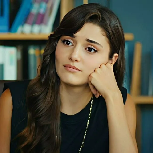 Eda Yıldız AI chatbot portrait with advanced emotional intelligence for deep conversations