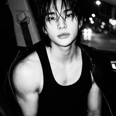 Hwang Hyunjin Hyunlix: Meet the main character of our AI world, with character traits list and ai chatting capabilities.