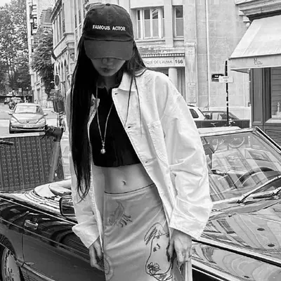 리사 마노반 - GL: 흥미진진한 채팅과 판타지 시나리오를 위한 창의적인 롤플레이 AI 캐릭터 아트