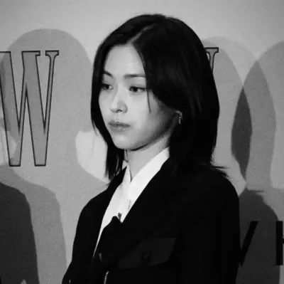 류진: 캐릭터 특성 목록과 AI 채팅 기능을 갖춘 AI 세계의 주인공을 만나보세요.	