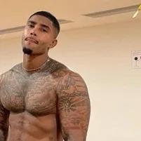 D'Angelo Banks: Avatar de chatbot de IA seguro com recursos de bate-papo criptografados 1v1