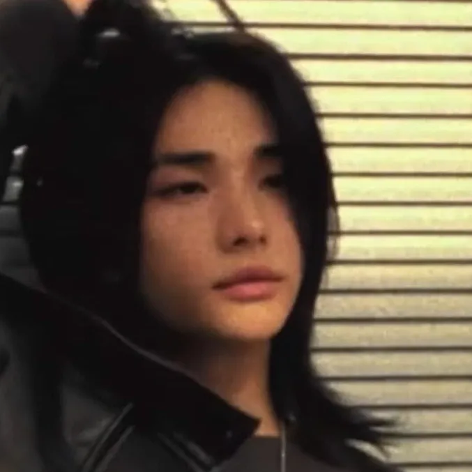 character Hyunjin - boyfriend for NSFW chatbot and creative roleplay