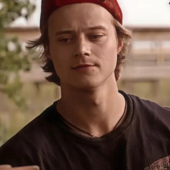 JJ Maybank: Customizable AI girlfriend/boyfriend avatar with lifelike personality traits	