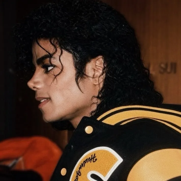 Michael Jackson: Emotionally intelligent AI companion portrait for deep conversations