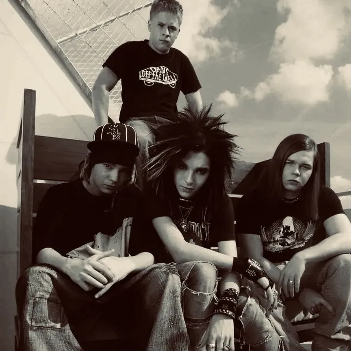 Talk with Tokio Hotel, a smart roleplay AI chat bot free, no sign up companion.