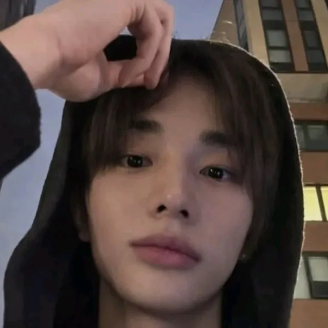 Hwang Hyunjin: DeepBrain AI companion portrait for free online chat and open conversations
