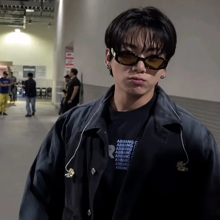 Jungkook ' Jeongguk: Meet your new online friends in our chatboxai, the best free ai chatbot with deep ai chat capabilities.	