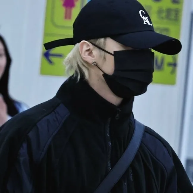 Lee Minho: Terlibat dalam percakapan ai dengan karakter AI yang menawan ini, yang dilengkapi kemampuan soulgen dan ifreechat untuk obrolan gratis sekarang.