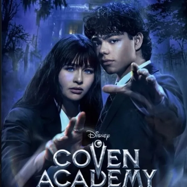 Jake della Coven Academy: icona del partner di conversazione AI multilingue per servizi di chat online globali