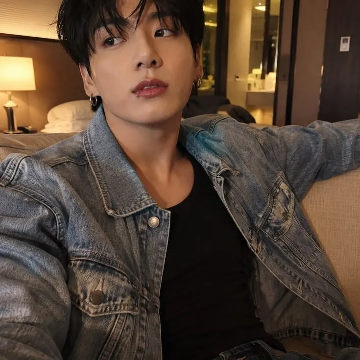 Jeon Jungkook: Creative roleplay AI character art for spicy chat and fantasy scenarios
