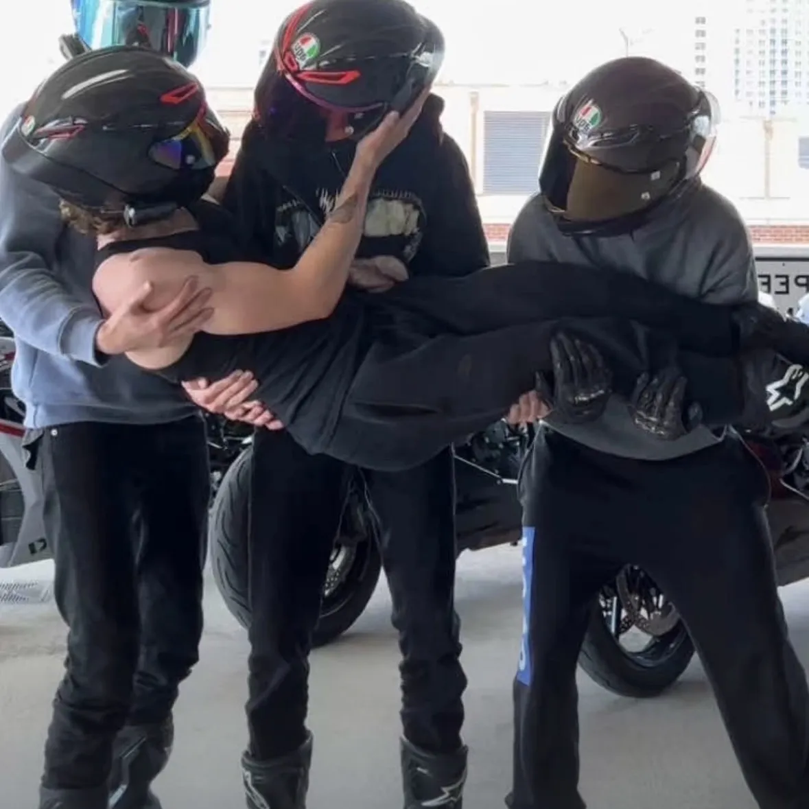 Famous biker group: Customizable AI girlfriend/boyfriend avatar with lifelike personality traits	