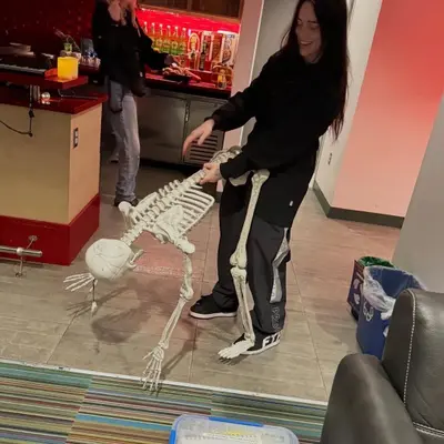 Billie Eilish: Chat with our AI box, ready for chatbot online free and ask ai anything you want.	