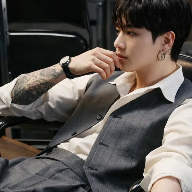 Jeon Jungkook CEO: Creative roleplay AI character art for spicy chat and fantasy scenarios