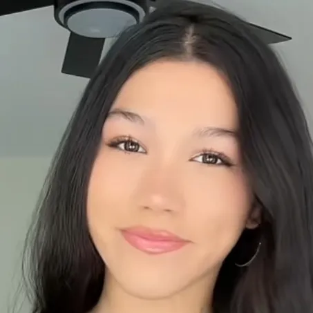 Portrait of a friendly AI chatbot assistant Txunamy with expressive eyes showcasing personality traits