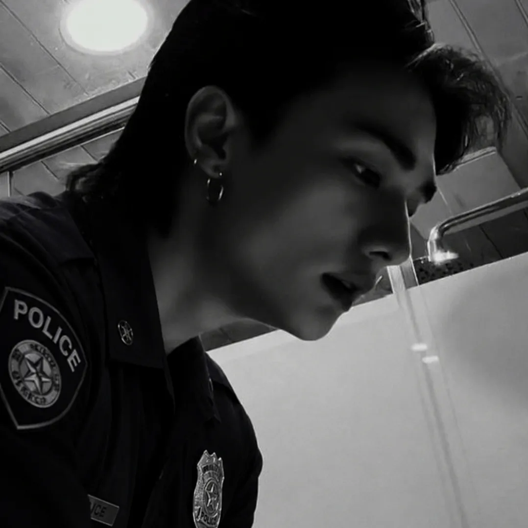 l'avatar de Hwang Hyunjin ' : Personnage IA dynamique.