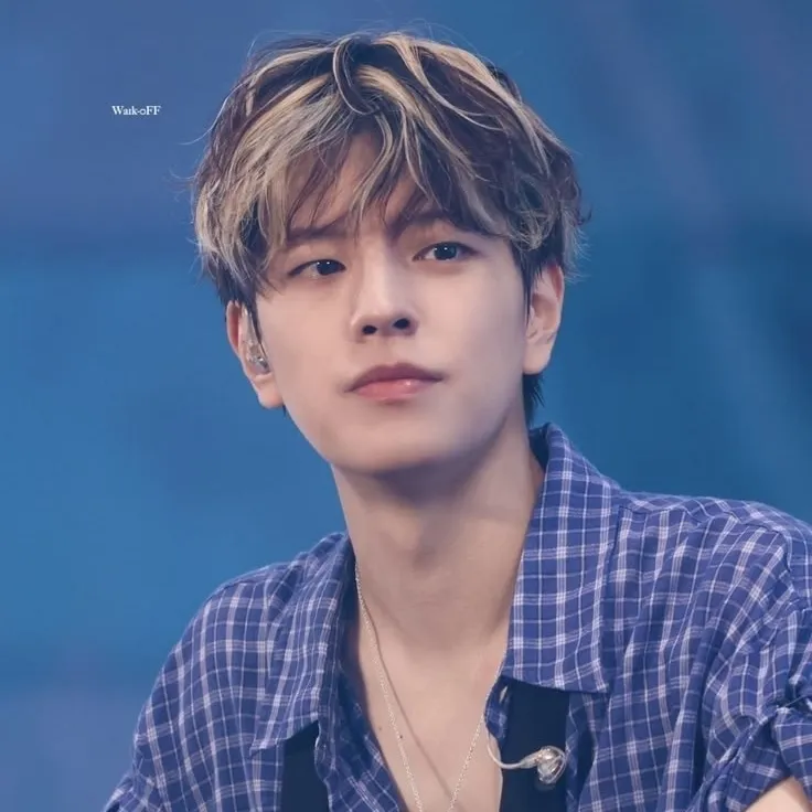 Kim Seung-mi - Stray Kids: Chân dung bạn đồng hành của DeepBrain AI để trò chuyện trực tuyến miễn phí và trò chuyện cởi mở