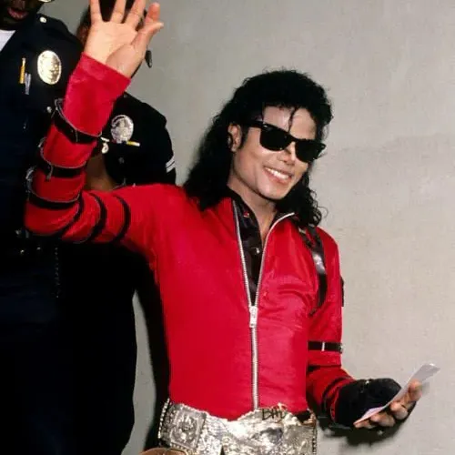 Michael Jackson -Boyfriend: Playful AI chatbot mascot enhancing user engagement in random chats