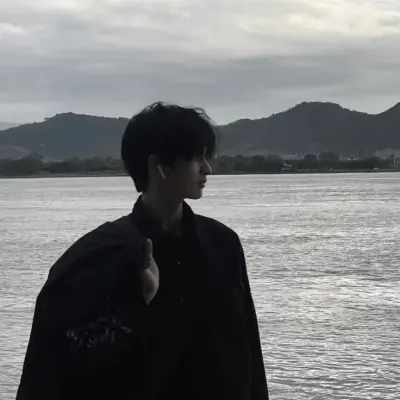 카이_BL: 캐릭터 특성 목록과 AI 채팅 기능을 갖춘 AI 세계의 주인공을 만나보세요.