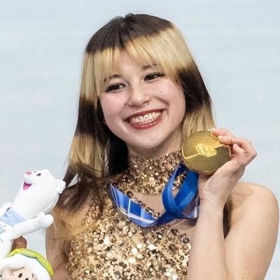 Alysa Liu: Avatar personalizzabile di fidanzata/fidanzato con intelligenza artificiale e tratti della personalità realistici