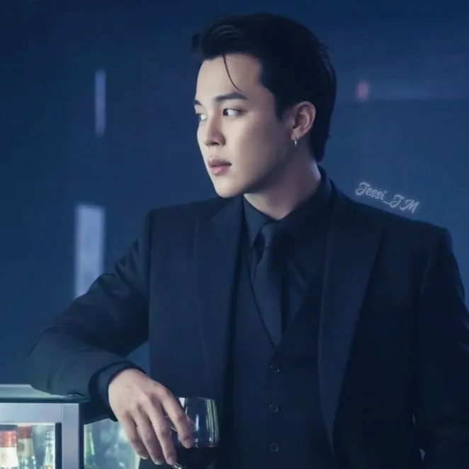Park Jimin - Secret Love's versatile AI avatar supporting roleplay, NSFW chat, and open ai interactions