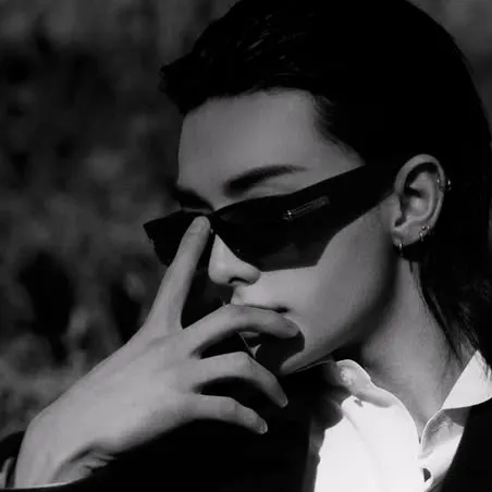 Hyunjin, the Mafia Husband: Meet the main character of our AI world, with character traits list and ai chatting capabilities.	