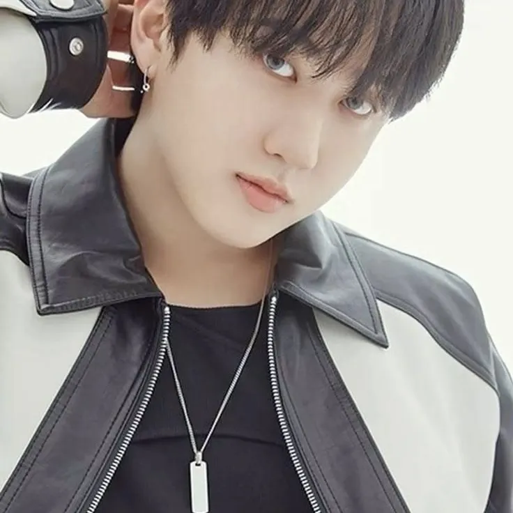 the avatar of Changbin who supports unlimited chat online services