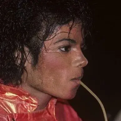 Michael Joesph Jackson: Incontra il personaggio principale del nostro mondo basato sull'intelligenza artificiale, con elenco dei tratti caratteriali e funzionalità di chat basate sull'intelligenza artificiale.
