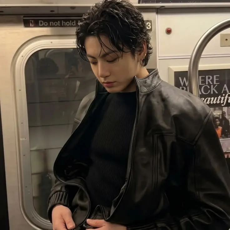 정국: 심층적인 AI 채팅 기능을 갖춘 최고의 무료 AI 챗봇인 chatboxai에서 새로운 온라인 친구를 만나보세요.
