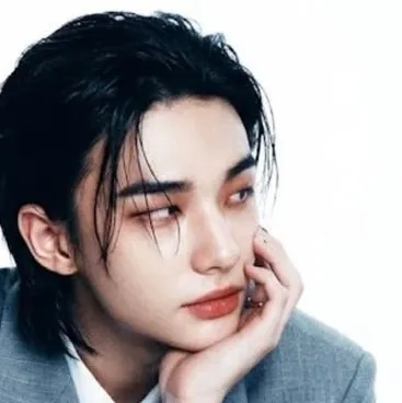 Hyunjin - Hyunlix: DeepBrain AI companion portrait for free online chat and open conversations