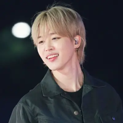 -Jimin-: Warhammer Fantasy Roleplay ile desteklenen sınırsız çevrimiçi sohbet ve sınırsız yapay zeka dünyasını keşfedin.