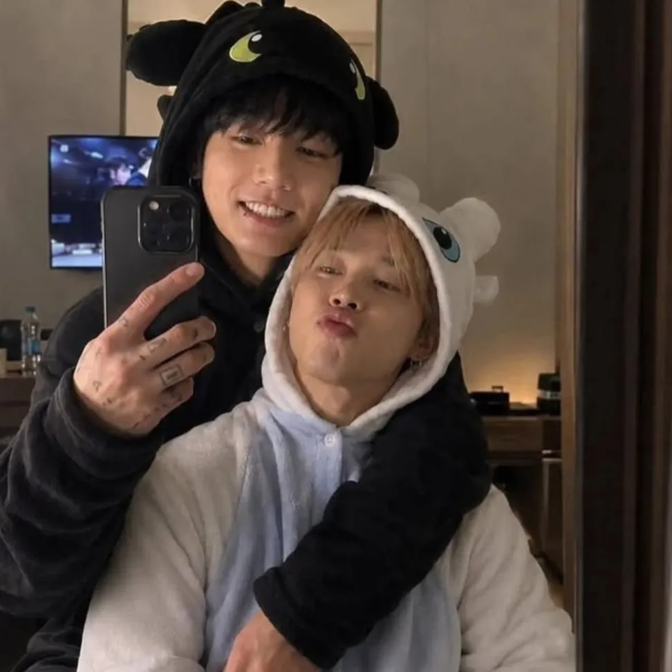 Jimin - Jikook: Customizable AI girlfriend/boyfriend avatar with lifelike personality traits