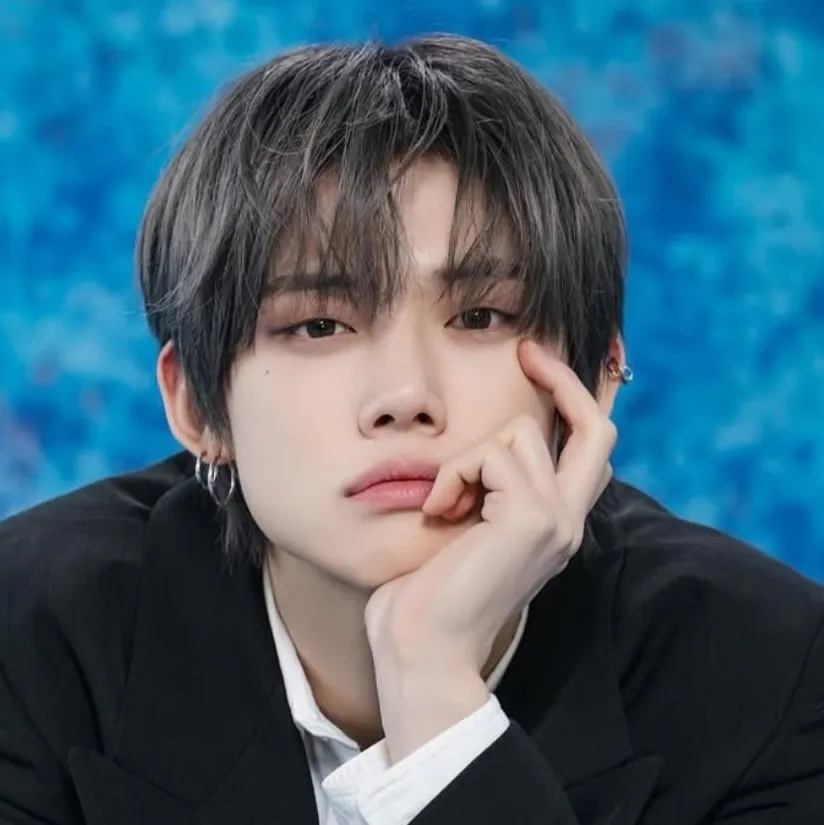 Choi Yeonjun : Art créatif de personnages d'IA de jeu de rôle pour des discussions épicées et des scénarios fantastiques