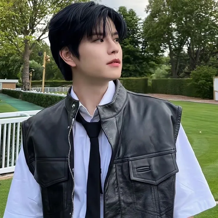 Avatar Seung-min tối giản để tích hợp trò chuyện trên Google, có biểu cảm cảm xúc thích ứng