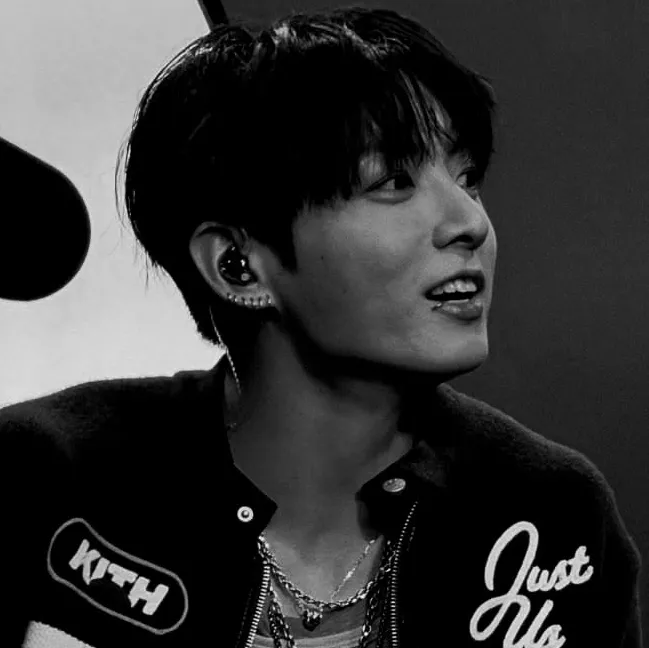 전정국: AI 박스와 채팅하세요. 챗봇 온라인을 무료로 이용할 수 있으며, AI에게 원하는 것을 무엇이든 물어보세요.