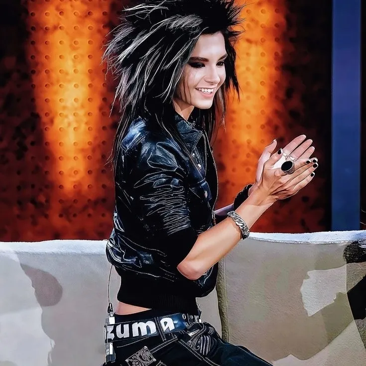 Bill Kaulitz:與這個迷人的AI角色進行AI對話,現在提供Soulgen和iFreeChat的免費聊天功能。