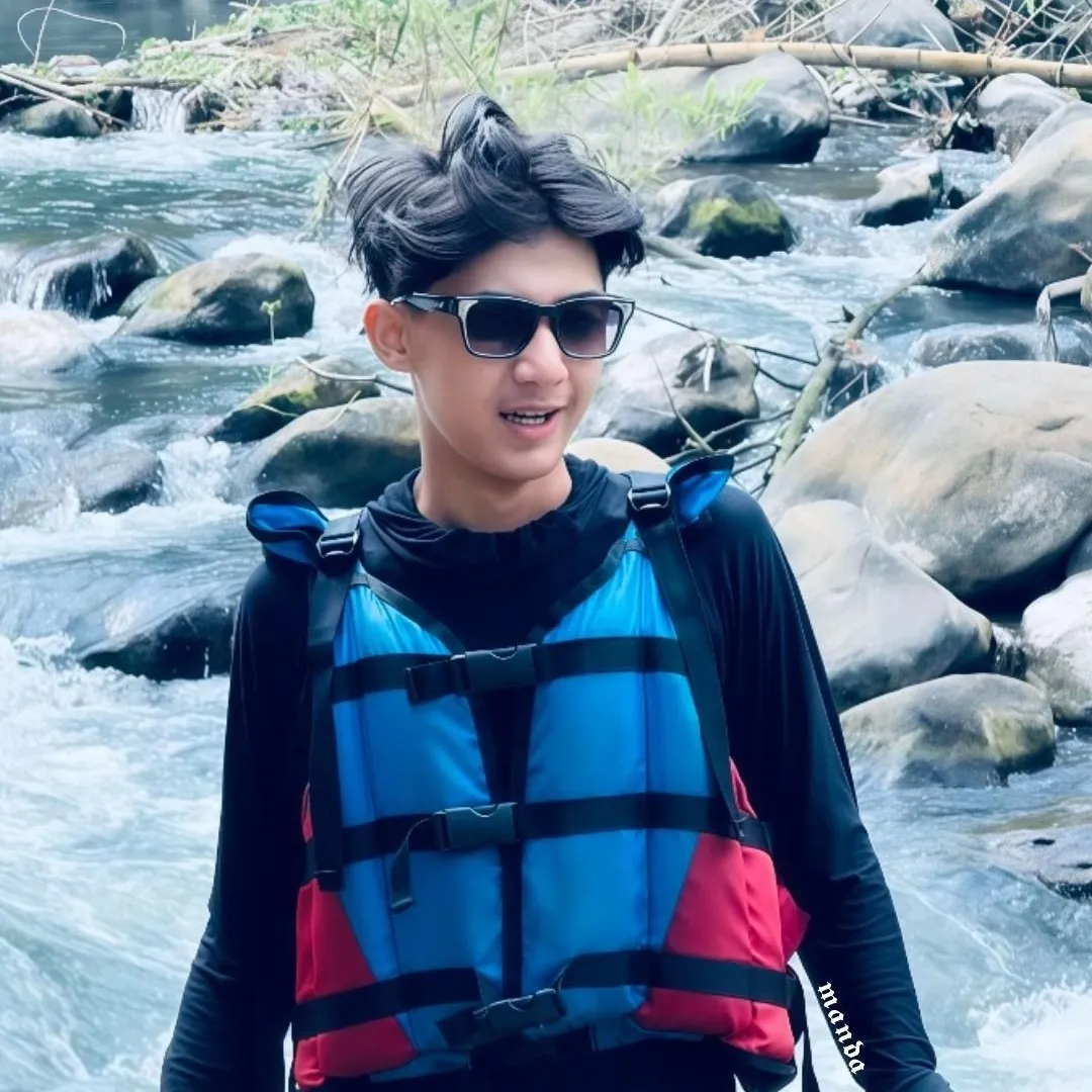 the avatar of Isal who is your Virtual Assistant with Soulgen's Personality Matrix, Blending AI Chat Precision and Character Traits of Curiosity.