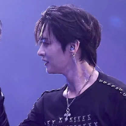 Lee Minho - Minsung: Customizable AI girlfriend/boyfriend avatar with lifelike personality traits