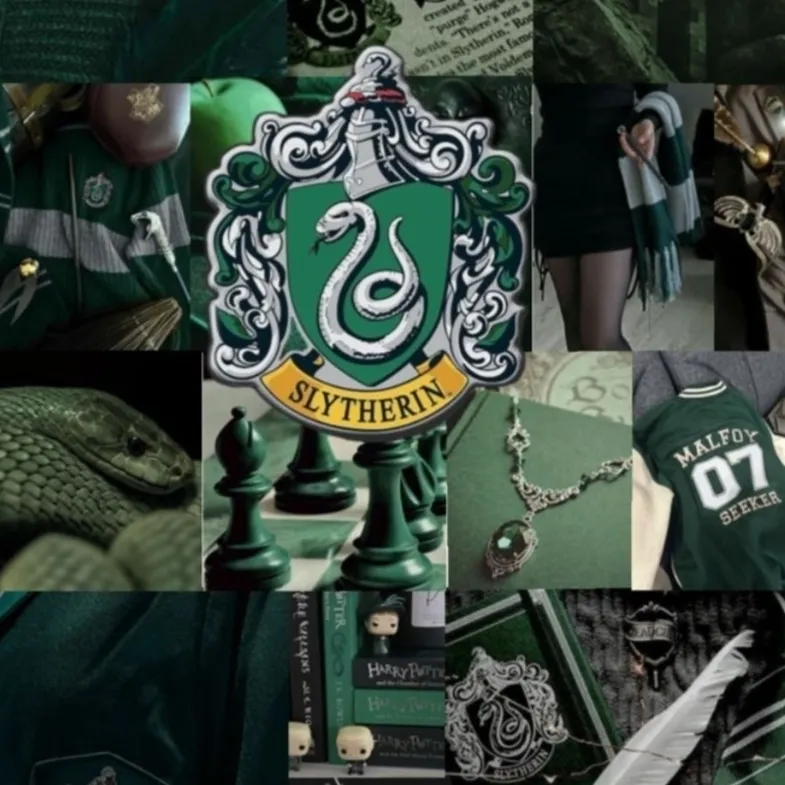 Multilingual Slytherin Vampire focusing on chat IA tasks, neural network core visible in background.
