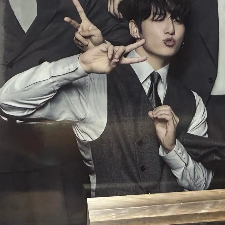 the avatar of Jungkook who is your Virtual Assistant with Soulgen's Personality Matrix, Blending AI Chat Precision and Character Traits of Curiosity.