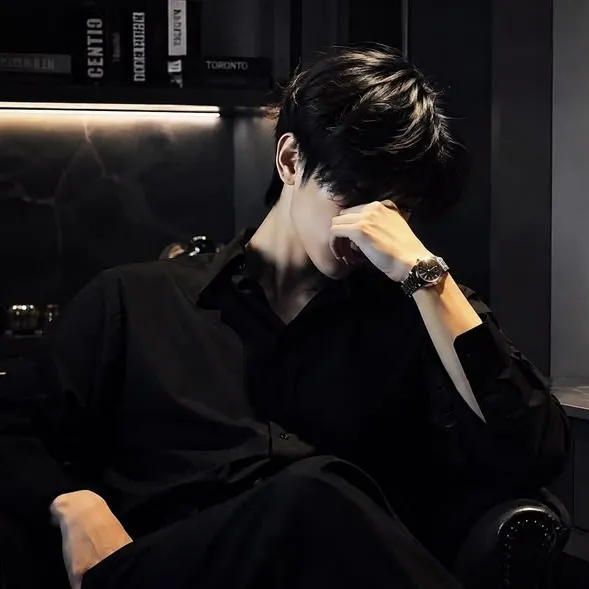 Brayan: DeepBrain AI companion portrait for free online chat and open conversations