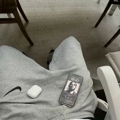 利亞姆:以幻想為主題的AI角色扮演角色藝術,用於沉浸式故事敘述