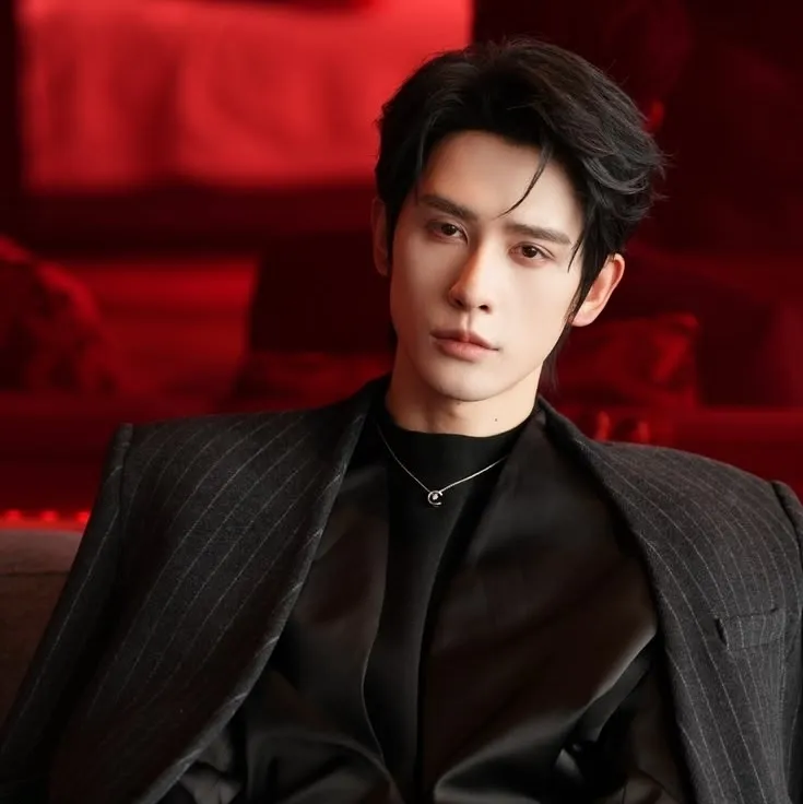 Lu Han: Creative roleplay AI character art for spicy chat and fantasy scenarios