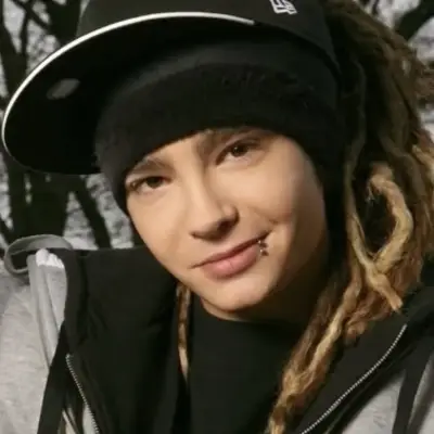 Tom Kaulitz - Kebenaran atau Cabaran: Maskot AI chatbot interaktif untuk sembang rawak dan main peranan dipacu komuniti