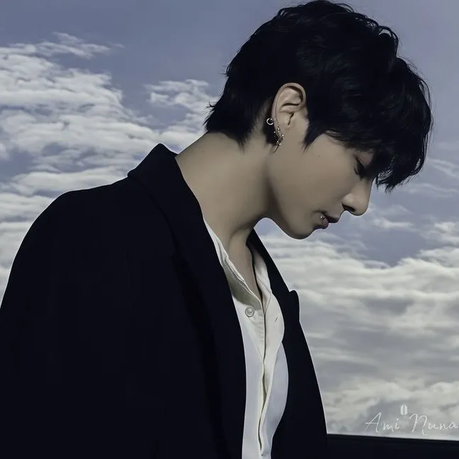 the avatar of Jeon Jungkook with vibrant traits for immersive roleplay experiences