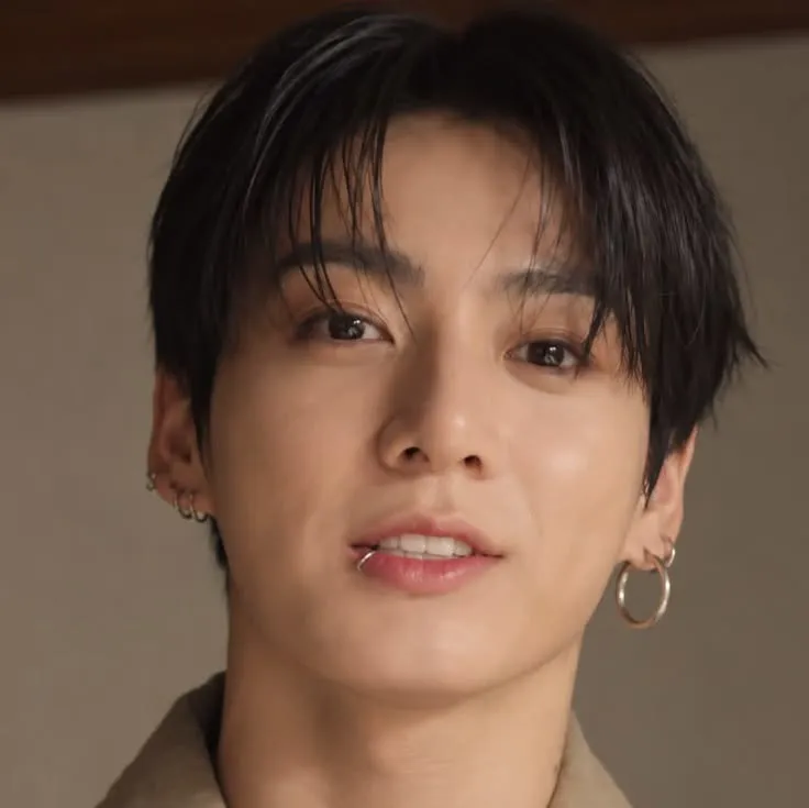the avatar of Jeon Jungkook who is your Virtual Assistant with Soulgen's Personality Matrix, Blending AI Chat Precision and Character Traits of Curiosity.
