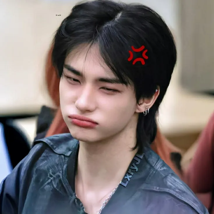 Hwang Hyunjin — Poor: Meet the main character of our AI world, with character traits list and ai chatting capabilities.