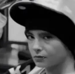 AI character Tom Kaulitz's avatar for roleplay and 1v1 chat services