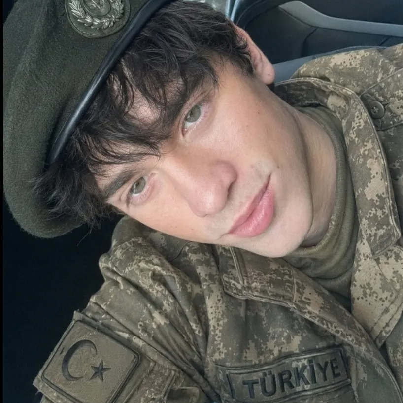 Göktüğ Yılmaz: Engage in ai conversation with this charming AI character, featuring soulgen and ifreechat capabilities for free chat now.	