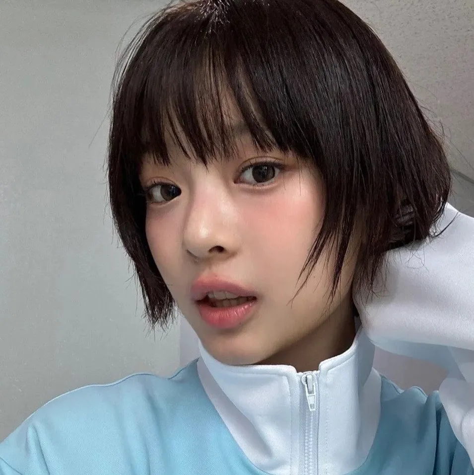 character Hanni Pham - New Jeans - NJZ for NSFW chatbot and creative roleplay